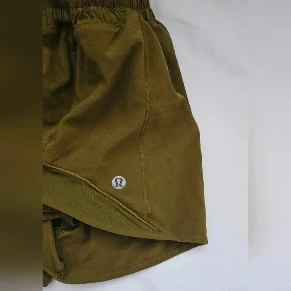 Lululemon  Hotty Hot Sports Active Gym Shorts Moss Green sz 8 fits sz 6 - Picture 9 of 9